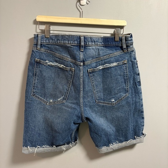 Abercrombie High Rise 9" Short - Picture 4 of 4